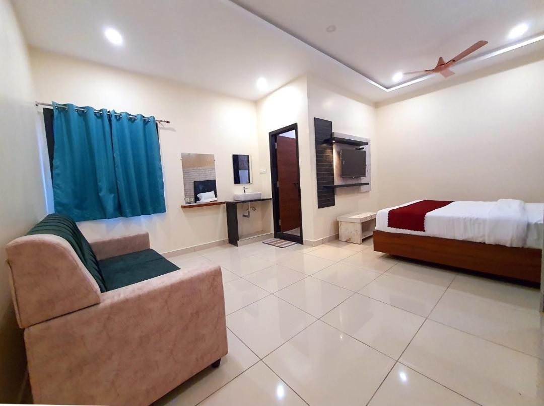 Hotel Vsr Grand Vijayawada Exterior photo
