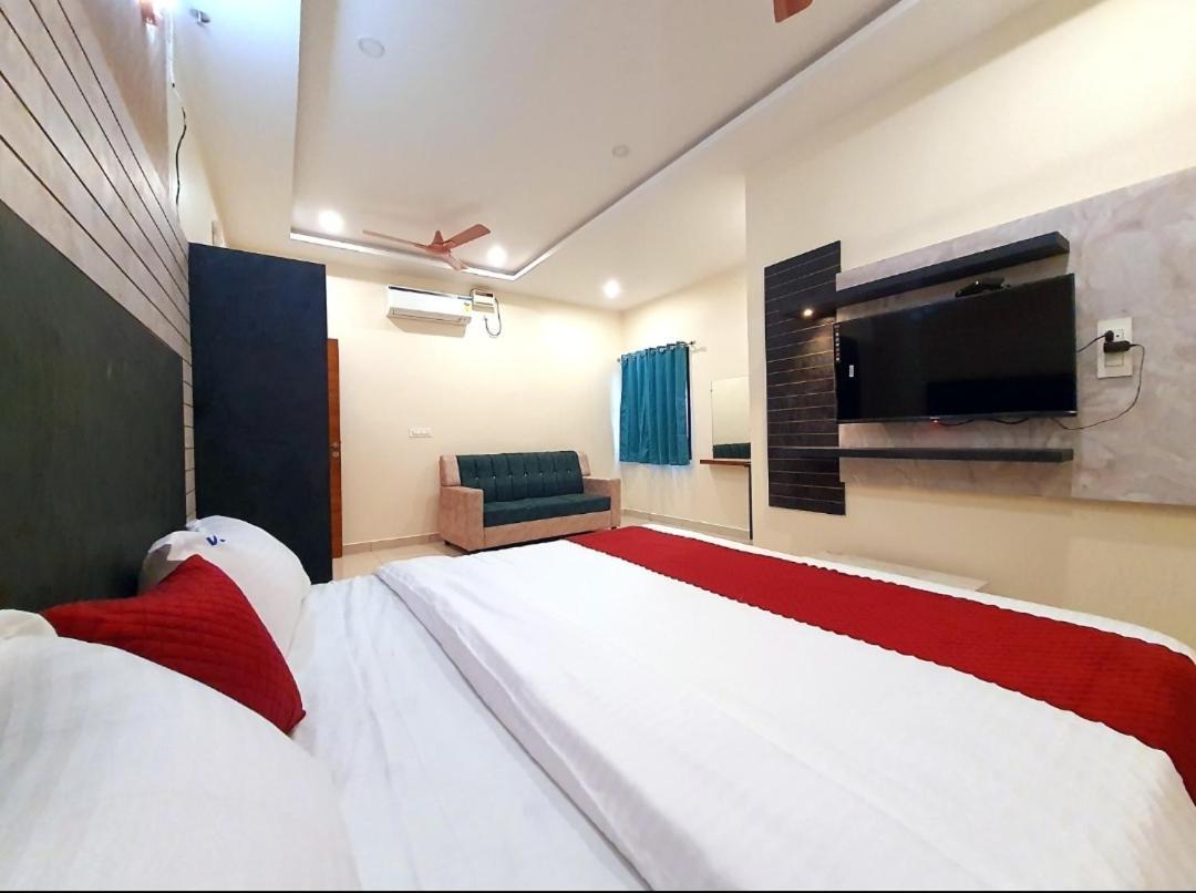 Hotel Vsr Grand Vijayawada Exterior photo
